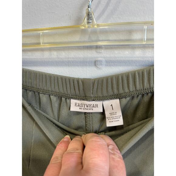 Chicos Easywear Capry Pants Green Pull On Stretchy Comfort - Picture 2 of 3